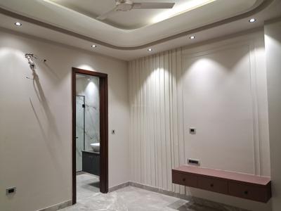 Bedroom Image of 2250 Sq.ft 4 BHK Builder Floor for sale in Paschim Vihar New Delhi for Rs. 48000000