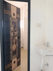 Common Bathroom Image of 750 Sq.ft 2 BHK Apartment / Flat for sale in Kamdahari Kolkata for Rs. 2800000
