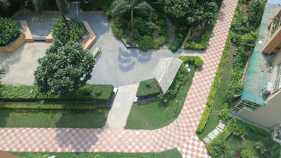 Image of 1230 Sq.ft 2 BHK Apartment / Flat for sale in Mahagun Mascot, Crossings Republik, Ghaziabad for Rs. 8600000