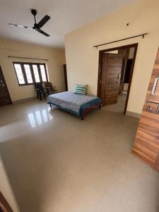 Bedroom Image of 2500 Sq.ft 2 BHK Builder Floor for rent in Indra Nagar Colony Dehradun for Rs. 18000