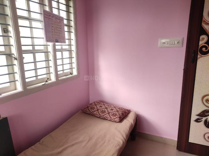 Dhruthi Mansion Bedroom 1