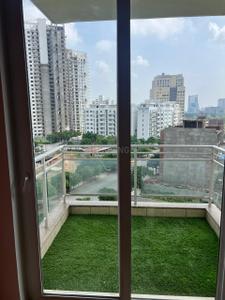 Balcony Image of 1950 Sq.ft 4 BHK Apartment / Flat for rent in DLF The Primus, Sector 82A Gurgaon for Rs. 75000