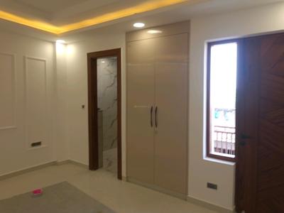 Bedroom Image of 2450 Sq.ft 4 BHK Builder Floor for rent in Green Field Colony Faridabad for Rs. 40000