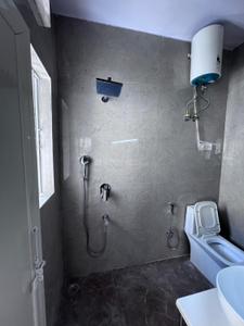 Bathroom Image of 1300 Sq.ft 2 BHK Builder Floor for rent in Chittaranjan Park New Delhi for Rs. 62000