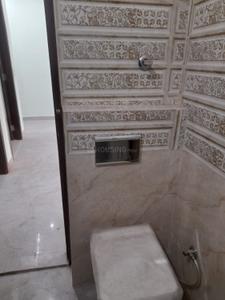 Image of 800 Sq.ft 2 BHK Builder Floor for rent in Preet Vihar, New Delhi for Rs. 26000