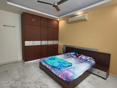 Bedroom Image of 1500 Sq.ft 3 BHK Builder Floor for rent in Sector 52 Noida for Rs. 50000