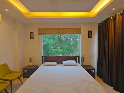Bedroom Image of 1800 Sq.ft 3 BHK Builder Floor for sale in Sarvapriya Vihar New Delhi for Rs. 72500000