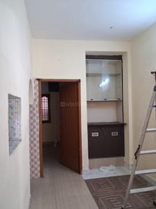 Hall Image of 500 Sq.ft 1 BHK Apartment / Flat for rent in West Mambalam Chennai for Rs. 16000