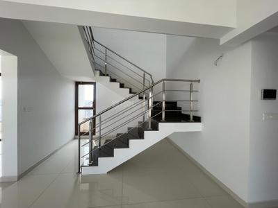 Hall Image of 4447 Sq.ft 4 BHK Duplex for sale in M.G. Road Kochi for Rs. 38400000