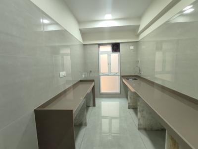Kitchen Image of 660 Sq.ft 2 BHK Apartment / Flat for sale in Borivali West Mumbai for Rs. 19600000