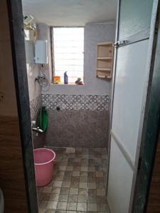 Bathroom Image of 650 Sq.ft 1 BHK Apartment / Flat for sale in Goregaon West Mumbai for Rs. 10500000