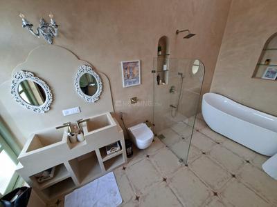 Bathroom Image of 3767 Sq.ft 4 BHK Villa for sale in Bastora Goa for Rs. 80000000