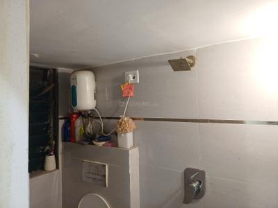 Bathroom Image of 250 Sq.ft 1 RK Apartment / Flat for rent in Powai Mumbai for Rs. 35000