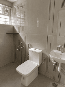 Bathroom Image of 1200 Sq.ft 3 BHK Builder Floor for rent in JP Nagar Bengaluru for Rs. 40000