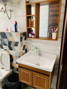 Bathroom Image of 2300 Sq.ft 3 BHK Apartment / Flat for sale in CGHS Samanvay Apartment, Sector 56 Gurgaon for Rs. 26000000