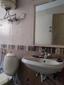 Common Bathroom Image of 1500 Sq.ft 2 BHK Builder Floor for rent in Uppal Southend, Sector 49 Gurgaon for Rs. 45000