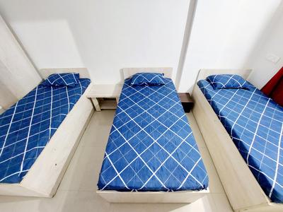 Bedroom Image of Blossom PG in Kharadi, Pune