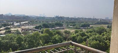 Balcony Image of 2475 Sq.ft 3.5 BHK Apartment / Flat for rent in Prateek Stylome, Sector 45 Noida for Rs. 75000
