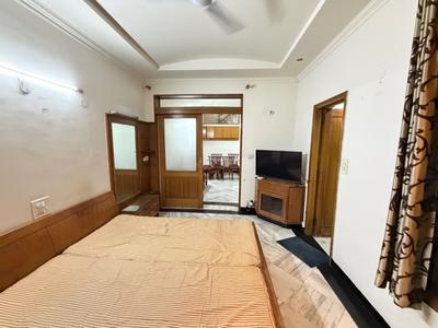 Bedroom Image of 1800 Sq.ft 1 BHK Independent House for rent in Model Town Ludhiana for Rs. 24000