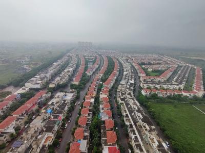 Image of 1450 Sq.ft 3 BHK Villa for sale in Paramount Golfforeste Villas, Surajpur, Greater Noida for Rs. 15000000