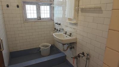 Bathroom Image of 400 Sq.ft 1 RK Builder Floor for rent in Greater Kailash I New Delhi for Rs. 27000