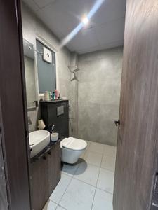 Bathroom Image of 900 Sq.ft 2 BHK Builder Floor for rent in Sector 42 Gurgaon for Rs. 60000