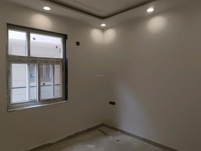 Bedroom Image of 1215 Sq.ft 4 BHK Apartment / Flat for sale in Sector 24 Rohini New Delhi for Rs. 10000000