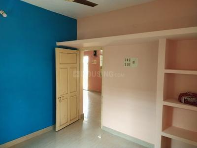 Bedroom Image of 1100 Sq.ft 2 BHK Builder Floor for rent in Thiruverumbur Tiruchirappalli for Rs. 7000