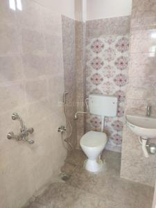 Bathroom Image of 1400 Sq.ft 3 BHK Independent House for sale in Gerugambakkam Chennai for Rs. 9000000