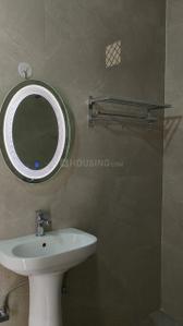 Bathroom Image of 915 Sq.ft 2 BHK Apartment / Flat for rent in Antriksh India Antriksh NRI City, BHEL Township Haridwar for Rs. 13000