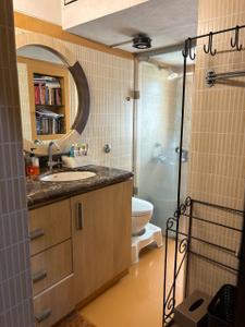 Image of 600 Sq.ft 2 BHK Apartment / Flat for rent in Bandra West, Mumbai for Rs. 150000