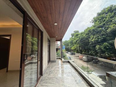 Balcony Image of 2700 Sq.ft 4 BHK Builder Floor for rent in Swaraj Homes C Block RWA Kailash Colony, Greater Kailash I New Delhi for Rs. 235000