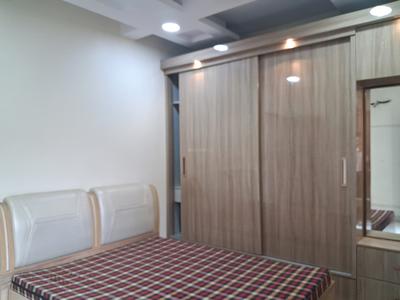 Bedroom Image of 900 Sq.ft 2 BHK Builder Floor for sale in Ramesh Nagar New Delhi for Rs. 13000000