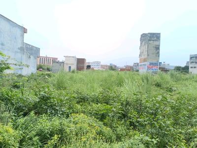 Image of 32 Sq.ft Residential Plot / Land for sale in Sector 30 Rohini, New Delhi for Rs. 6000000
