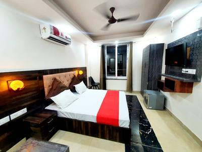 Image of Cloud Nine Rooms  in DLF Phase 3, Gurgaon