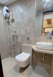 Bathroom Image of 1800 Sq.ft 3 BHK Apartment / Flat for rent in Tidke Colony Nashik for Rs. 42000