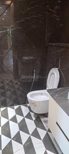 Bathroom Image of 3000 Sq.ft 3 BHK Builder Floor for sale in Defence Colony New Delhi for Rs. 94000000