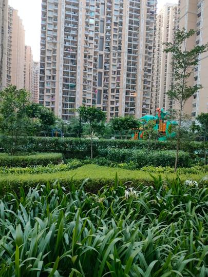 Prateek Grand City Main Image 1