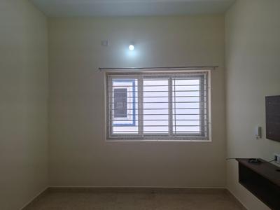 Bedroom Image of 950 Sq.ft 2 BHK Apartment / Flat for rent in Ramapuram Chennai for Rs. 27000