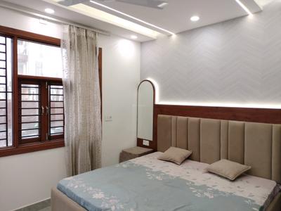 Bedroom Image of 1500 Sq.ft 4 BHK Builder Floor for sale in Suraj Vihar New Delhi for Rs. 13500000