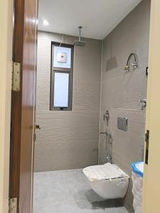 Common Bathroom Image of 1700 Sq.ft 3 BHK Builder Floor for sale in Kaushambi Ghaziabad for Rs. 16500000