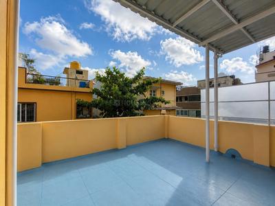 Balcony Image of 450 Sq.ft 1 BHK Independent House for rent in Sanjaynagar Bengaluru for Rs. 45000