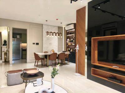 Living Room Image of 4200 Sq.ft 4 BHK Apartment / Flat for sale in Kolte Patil 24K Sereno, Baner Pune for Rs. 32000000