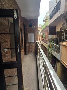 Balcony Image of 550 Sq.ft 1 BHK Apartment / Flat for rent in Trivani Apartment, Jhilmil Colony New Delhi for Rs. 15000