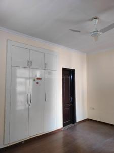 Bedroom Image of 1300 Sq.ft 3.5 BHK Apartment / Flat for sale in Amrapali Silicon City, Sector 76 Noida for Rs. 17000000