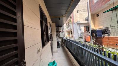 Balcony Image of 900 Sq.ft 3 BHK Builder Floor for sale in Shahdara New Delhi for Rs. 7900000