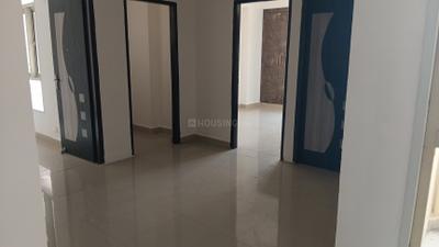Living Room Image of 1225 Sq.ft 2 BHK Apartment / Flat for sale in Dreamland The Willows, Crossings Republik Ghaziabad for Rs. 7800000