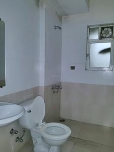 Common Bathroom Image of 910 Sq.ft 2 BHK Apartment / Flat for rent in Kasarvadavali Thane for Rs. 32000