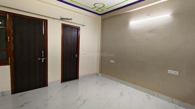 Bedroom Image of 1300 Sq.ft 2 BHK Builder Floor for rent in Krishna Nagar Shahjahanpur for Rs. 11000