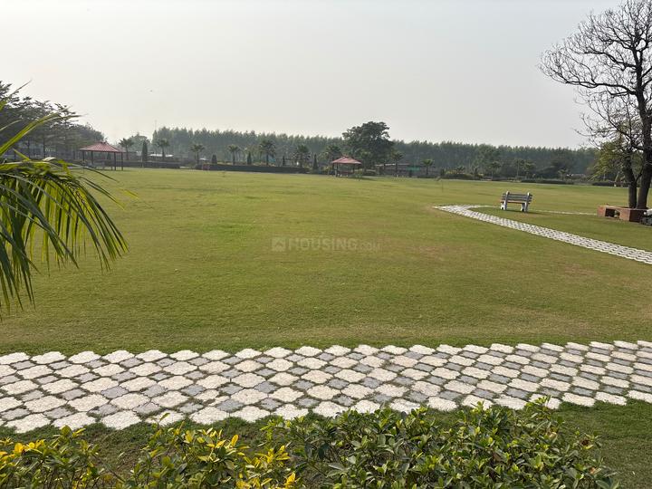 Lark Bollywood Green City Main Image 1